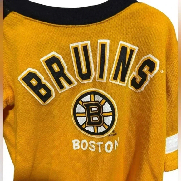 NHL authentic Boston Bruins 12 mo hockey jersey/onesie. Discount w bundling! - Picture 3 of 6
